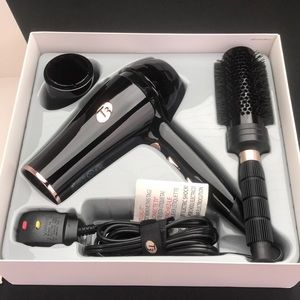 T3 Featherweight luxe 2i hair dryer